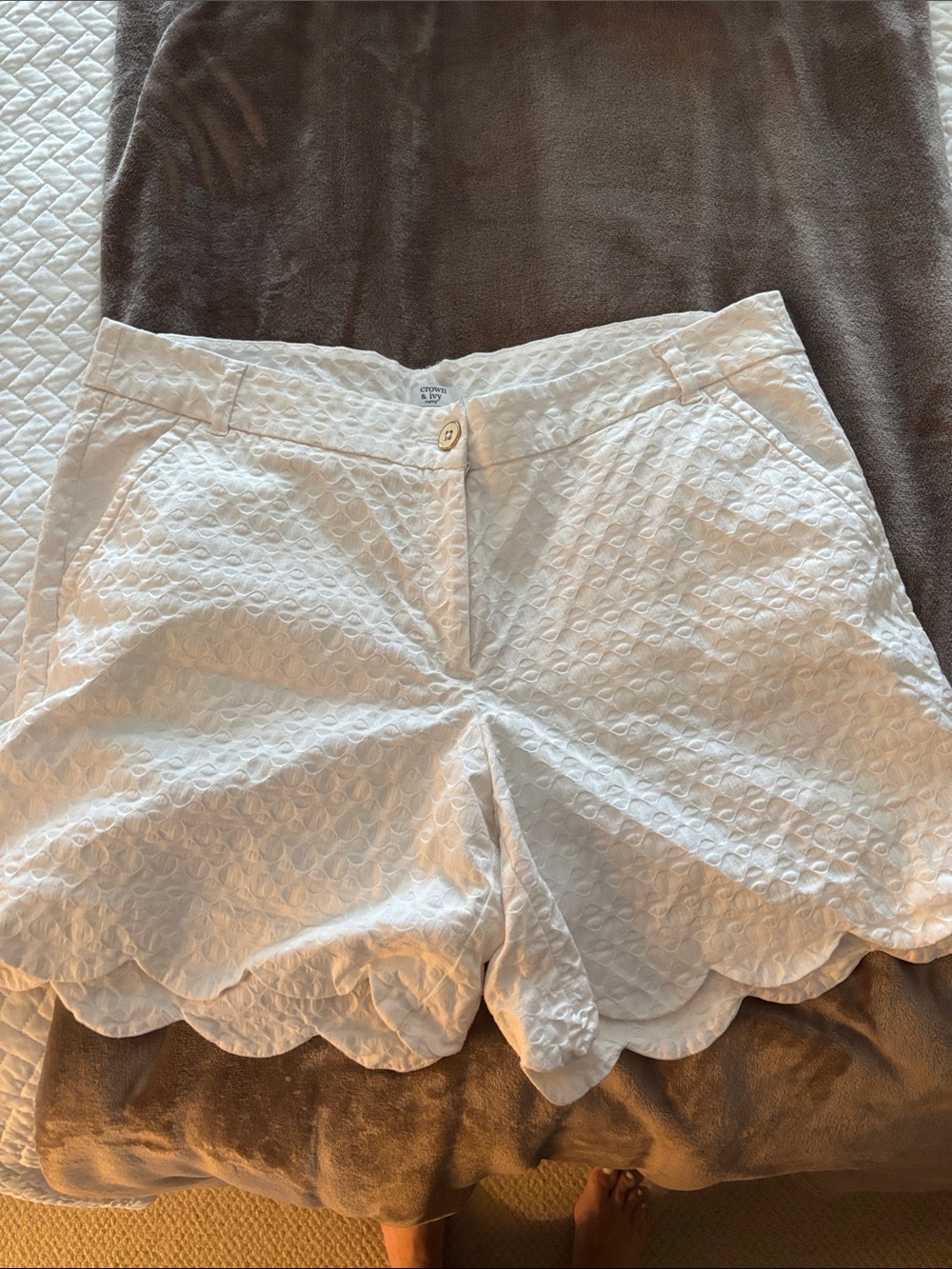 crown & ivy White Scalloped Eyelet Bermuda Shorts